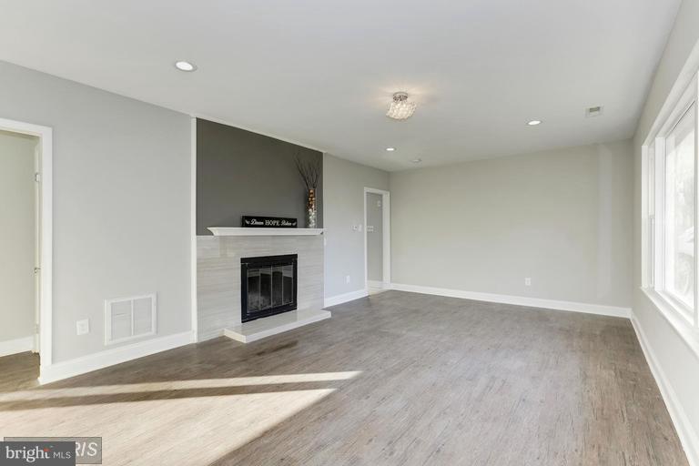 FORT WASHINGTON FOREST - Residential