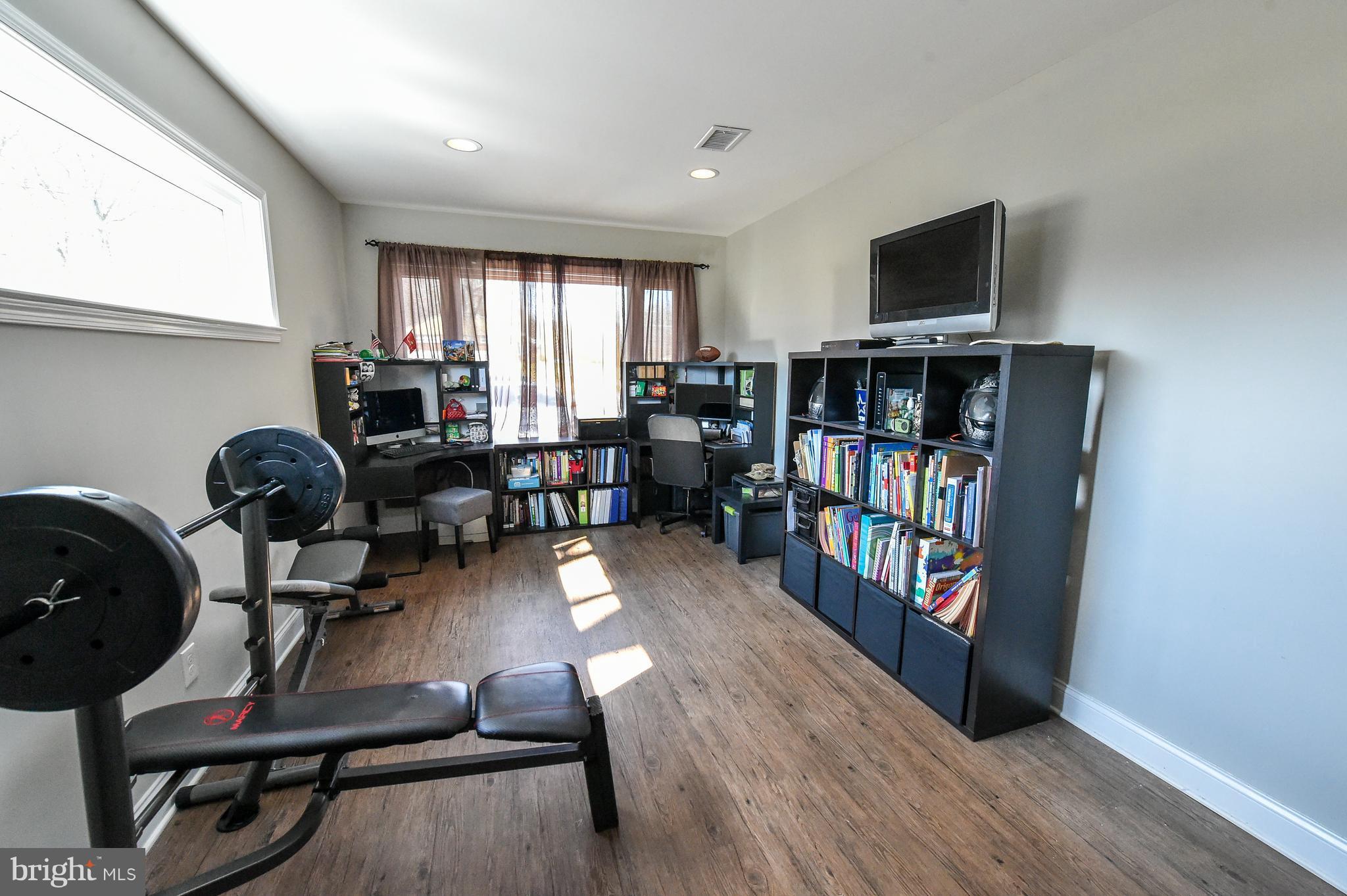 FORT WASHINGTON FOREST - Residential