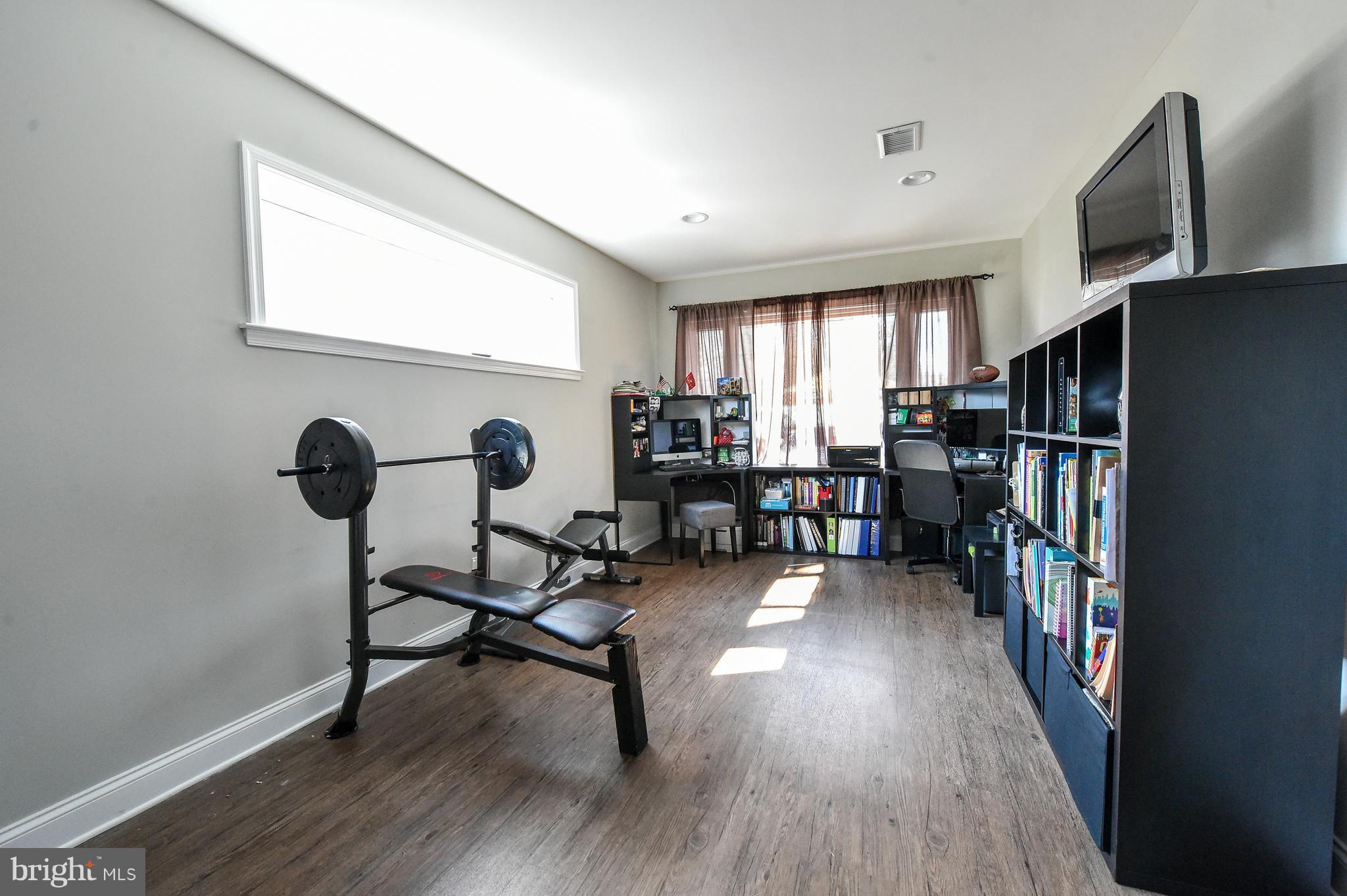 FORT WASHINGTON FOREST - Residential