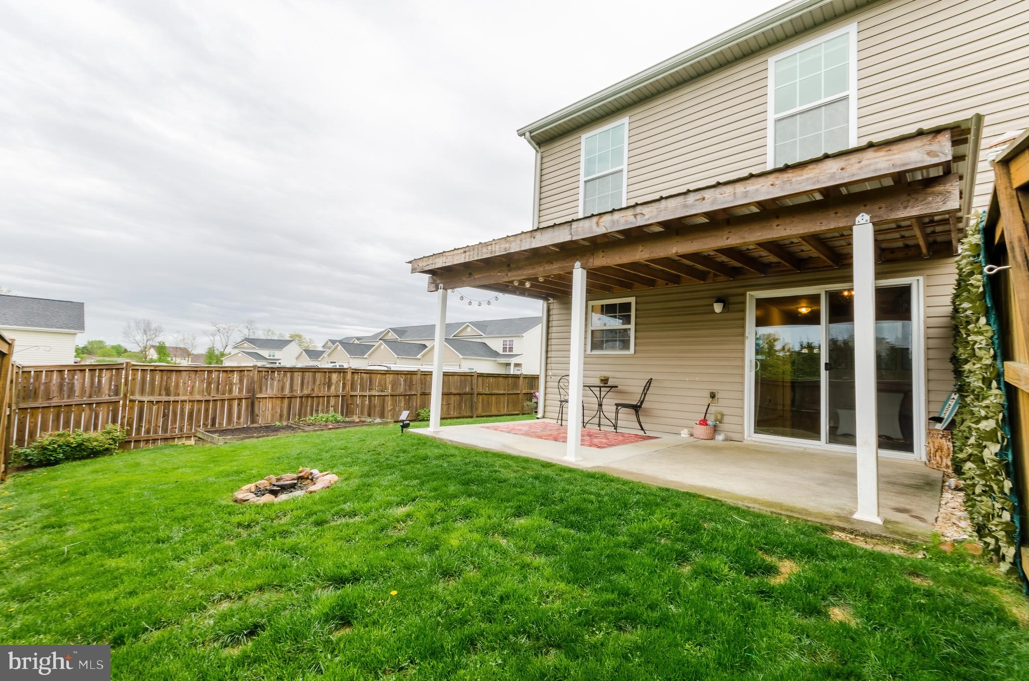 TOWNES OF RIDGEWAY - Residential