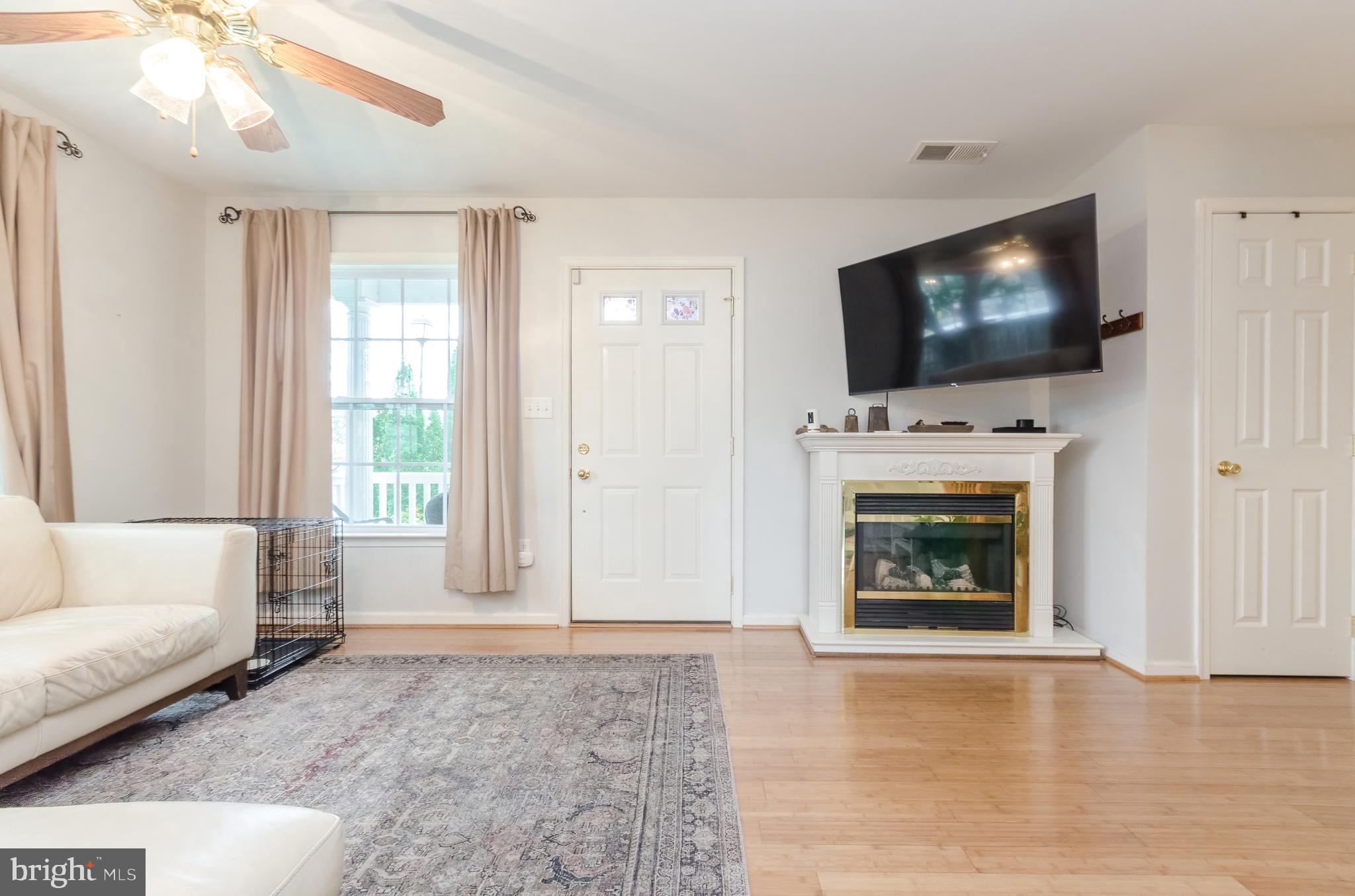 TOWNES OF RIDGEWAY - Residential