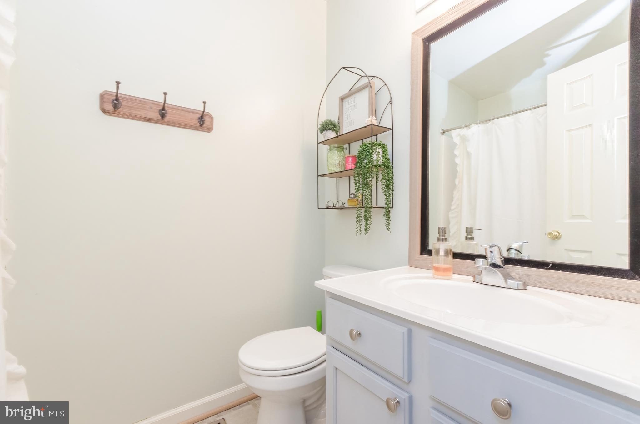 TOWNES OF RIDGEWAY - Residential