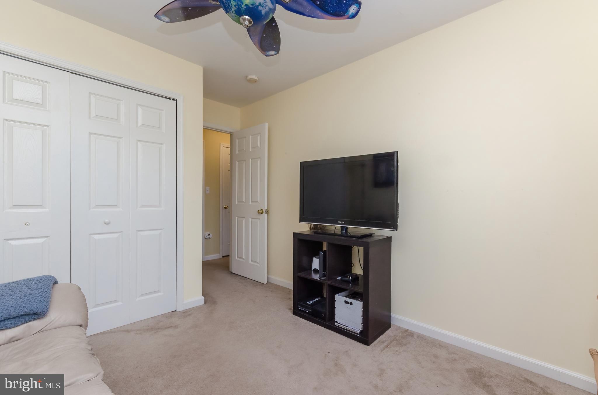 TOWNES OF RIDGEWAY - Residential