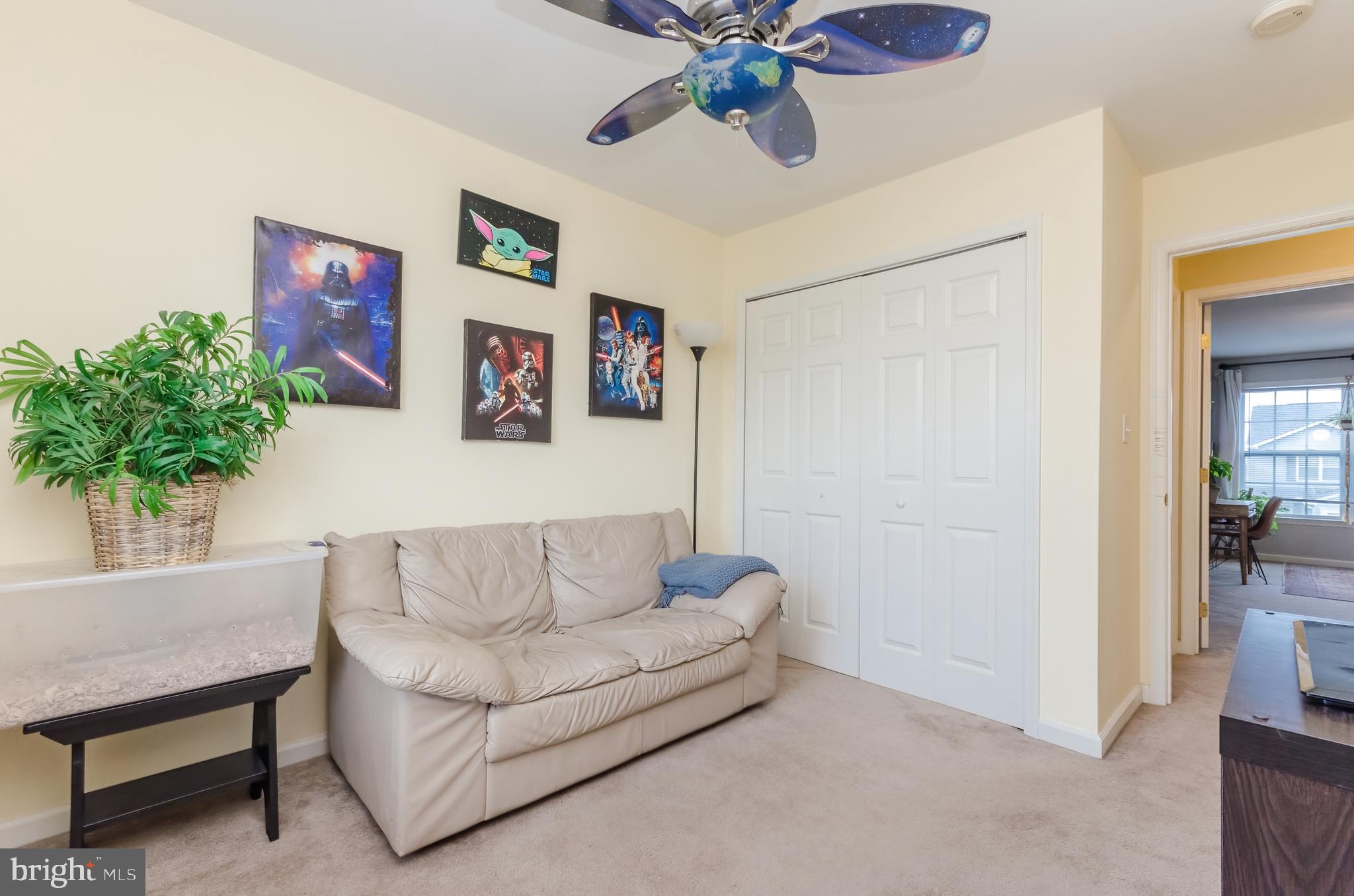 TOWNES OF RIDGEWAY - Residential