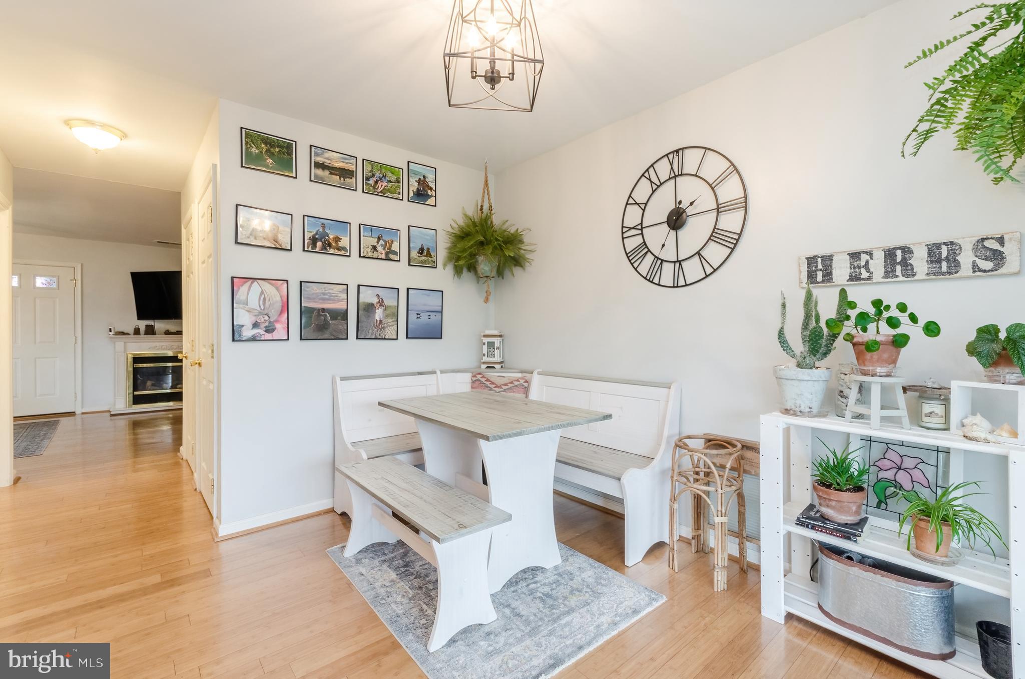 TOWNES OF RIDGEWAY - Residential