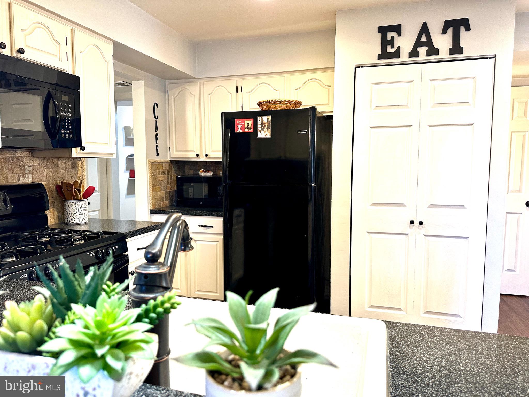 NESHAMINY VALLEY - Residential