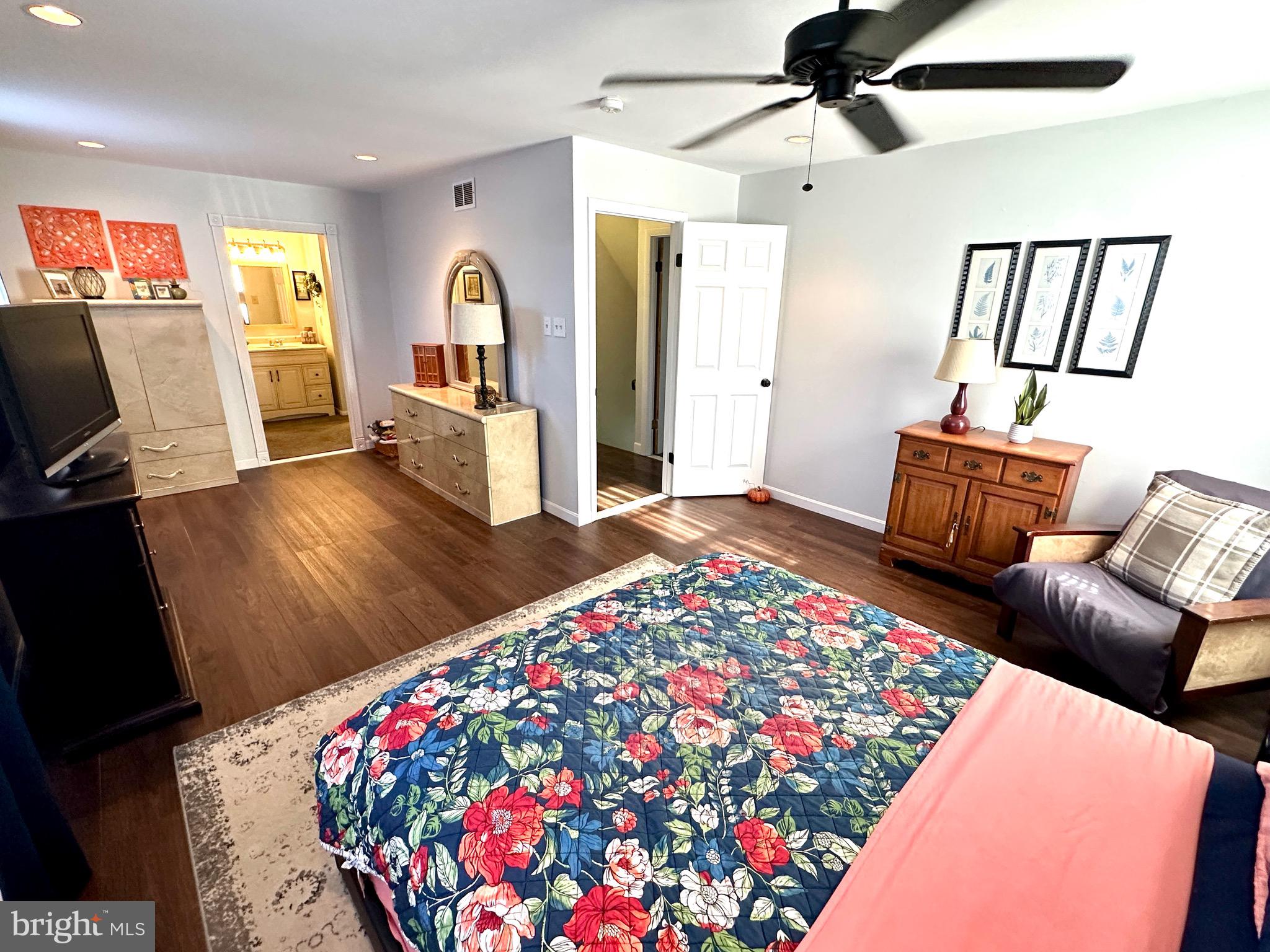 NESHAMINY VALLEY - Residential