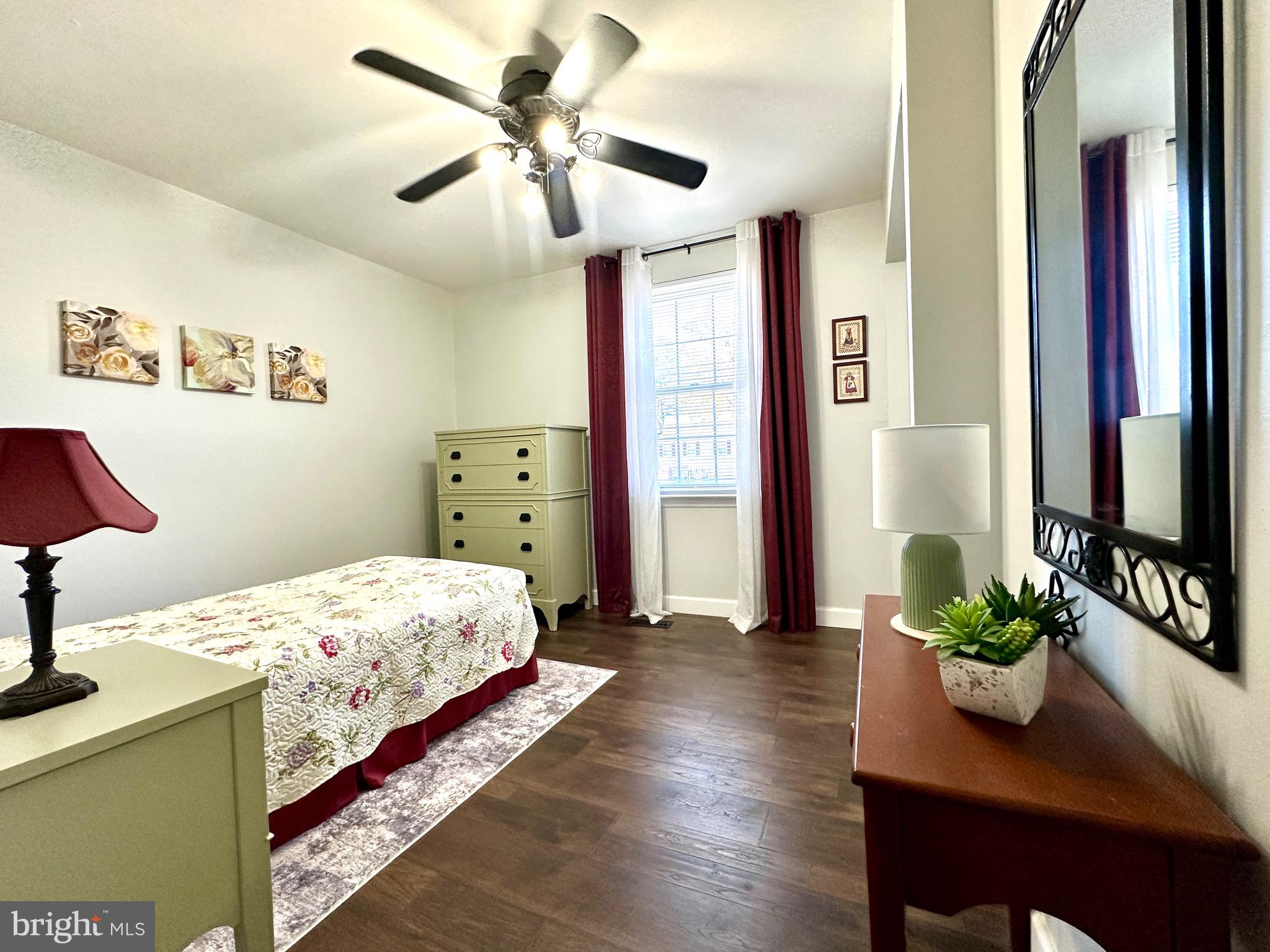 NESHAMINY VALLEY - Residential