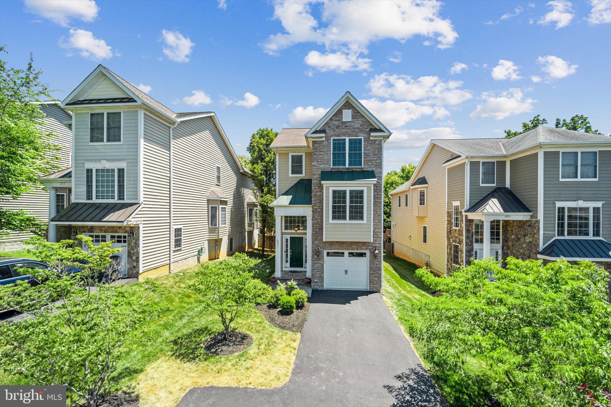 ELLISON HEIGHTS - Residential