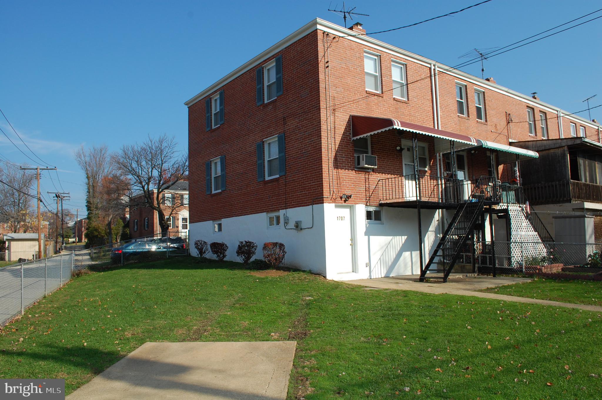1707 PIN OAK ROAD