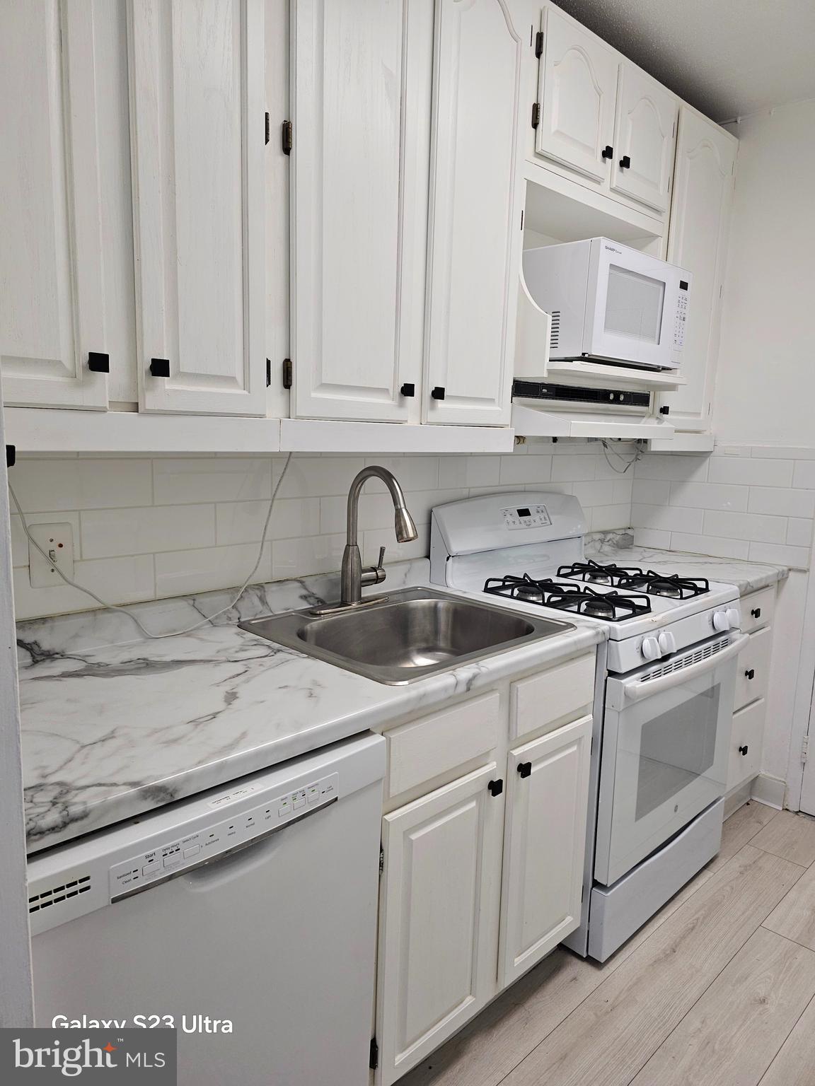 ELKINS PARK HOUSE - Residential