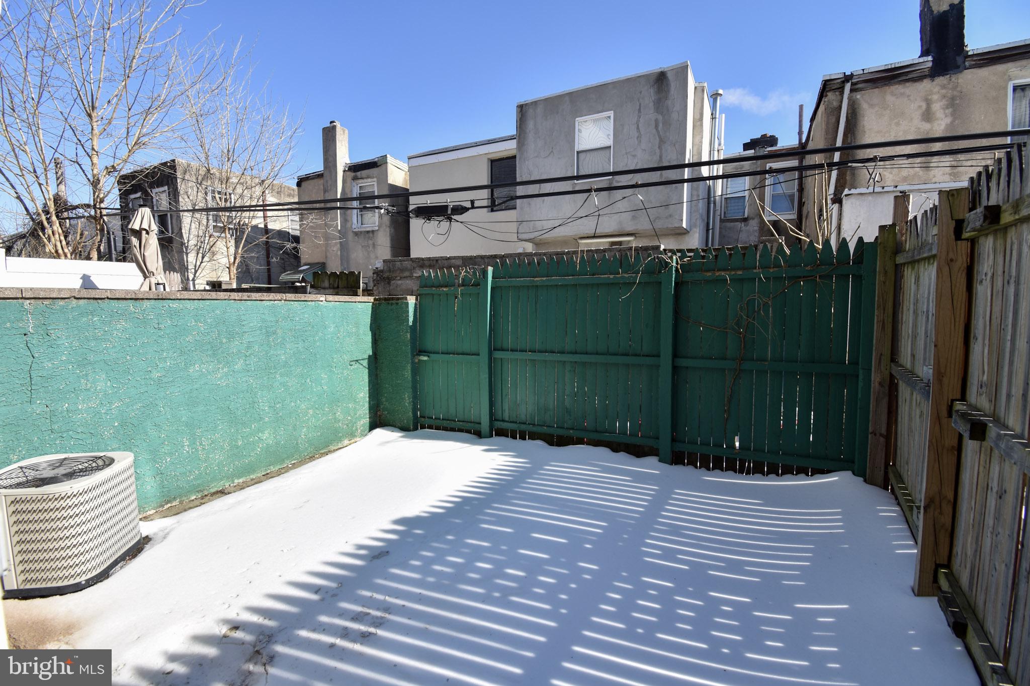 POINT BREEZE - Residential