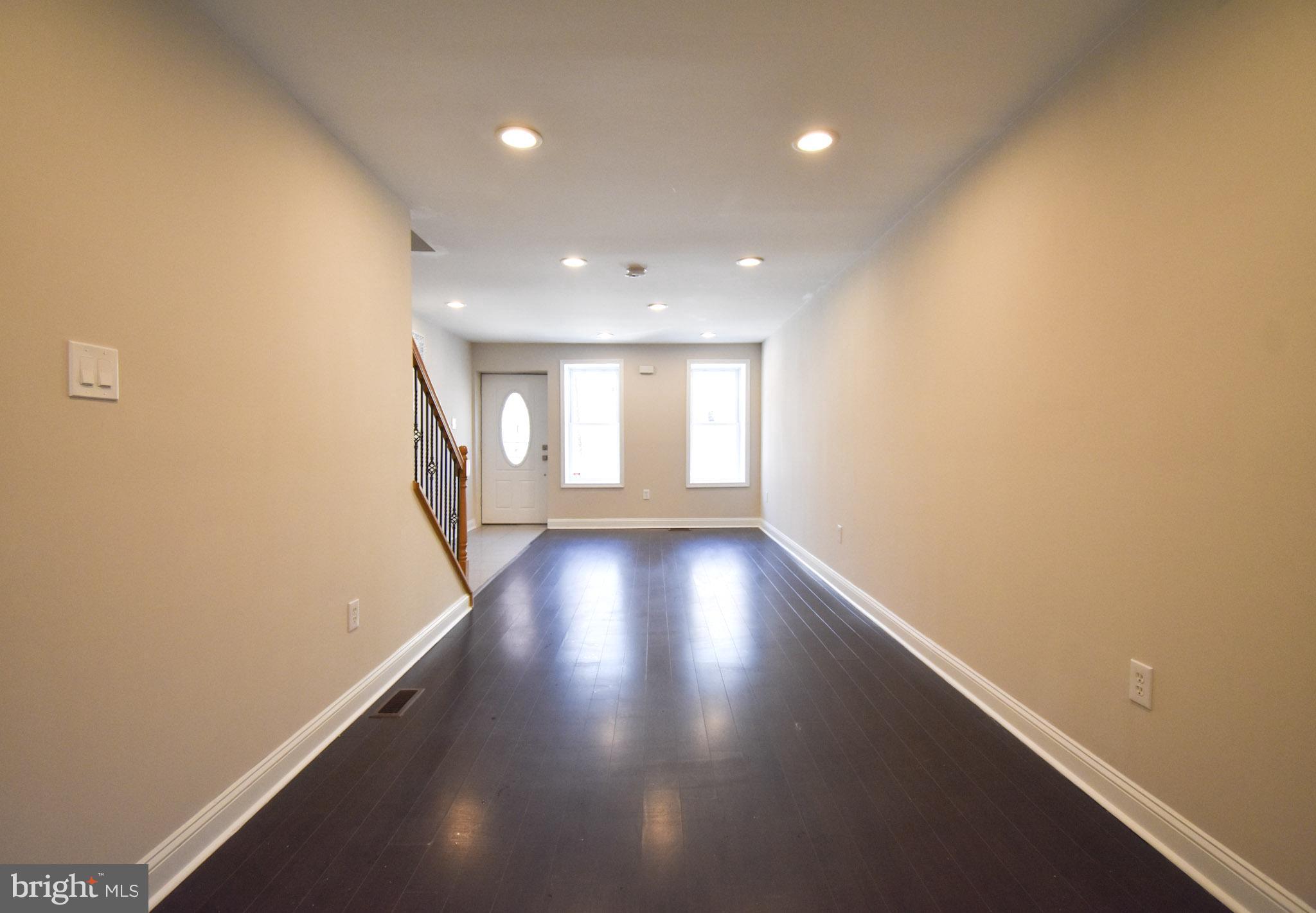 POINT BREEZE - Residential