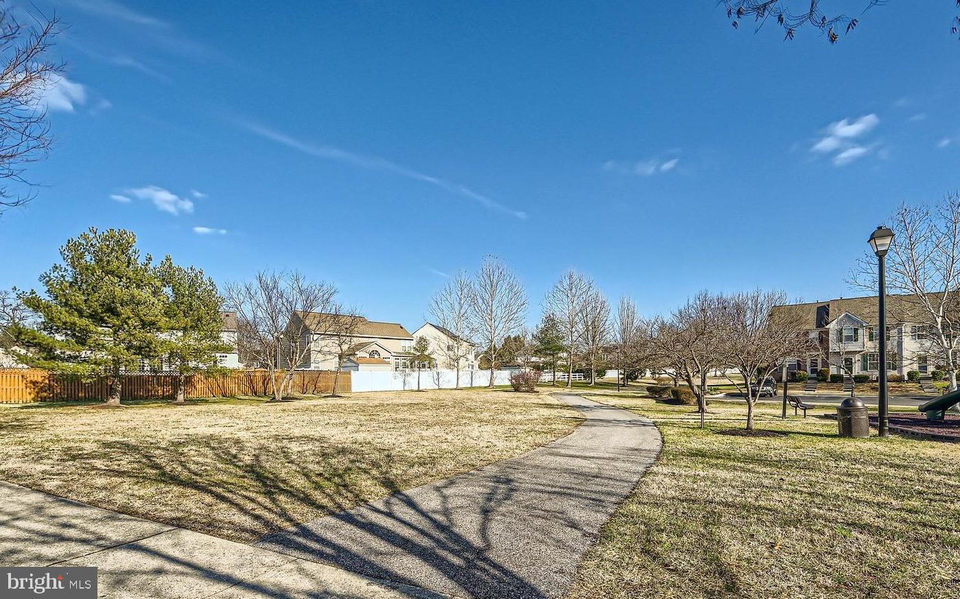 FARMINGTON VILLAGE - Residential