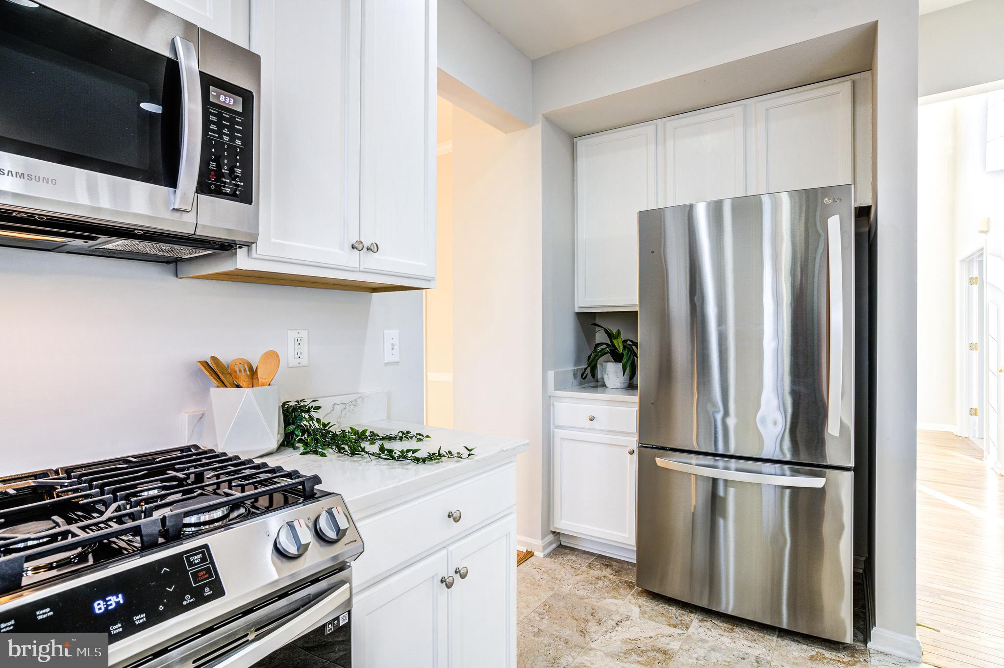 FARMINGTON VILLAGE - Residential