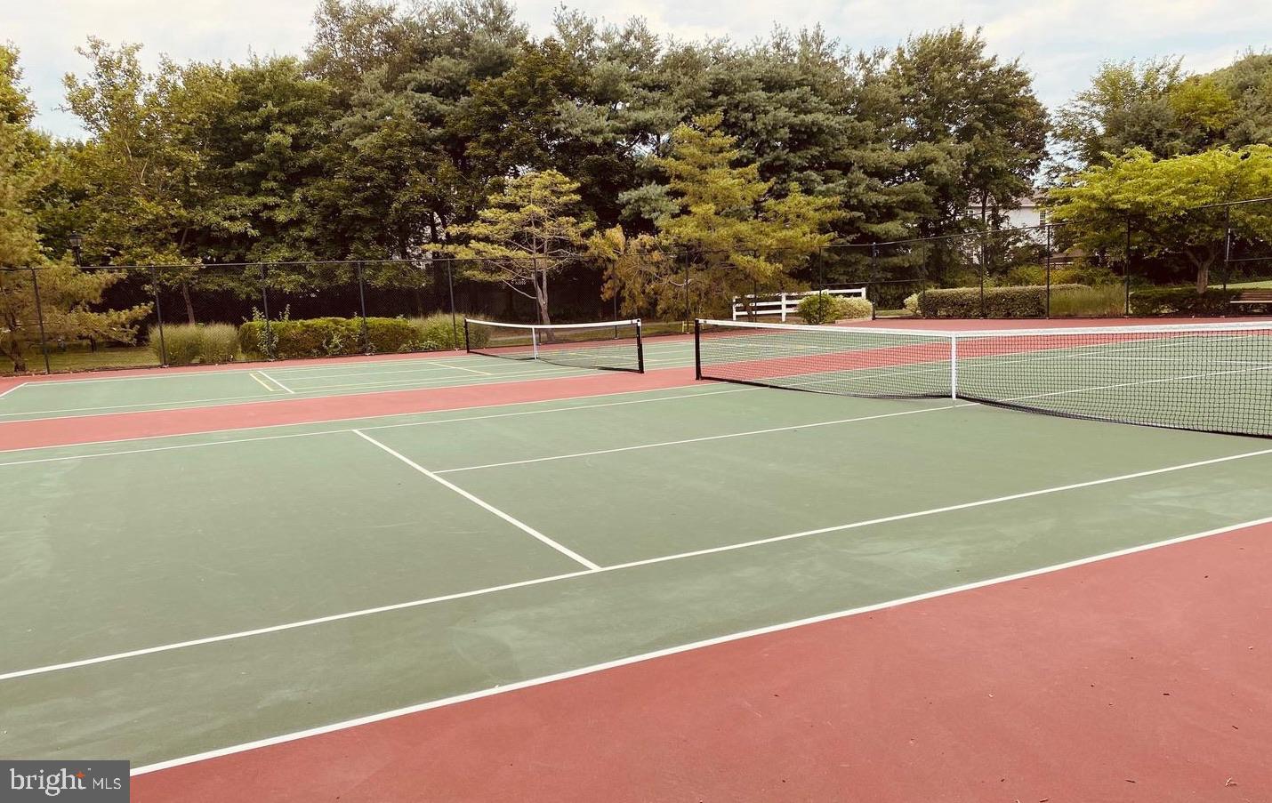 FARMINGTON VILLAGE - Residential