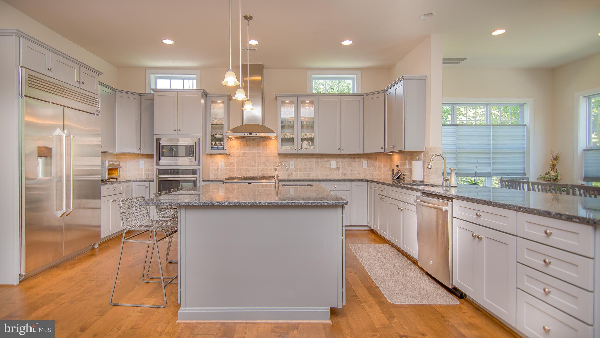 DEVON PARK - Residential