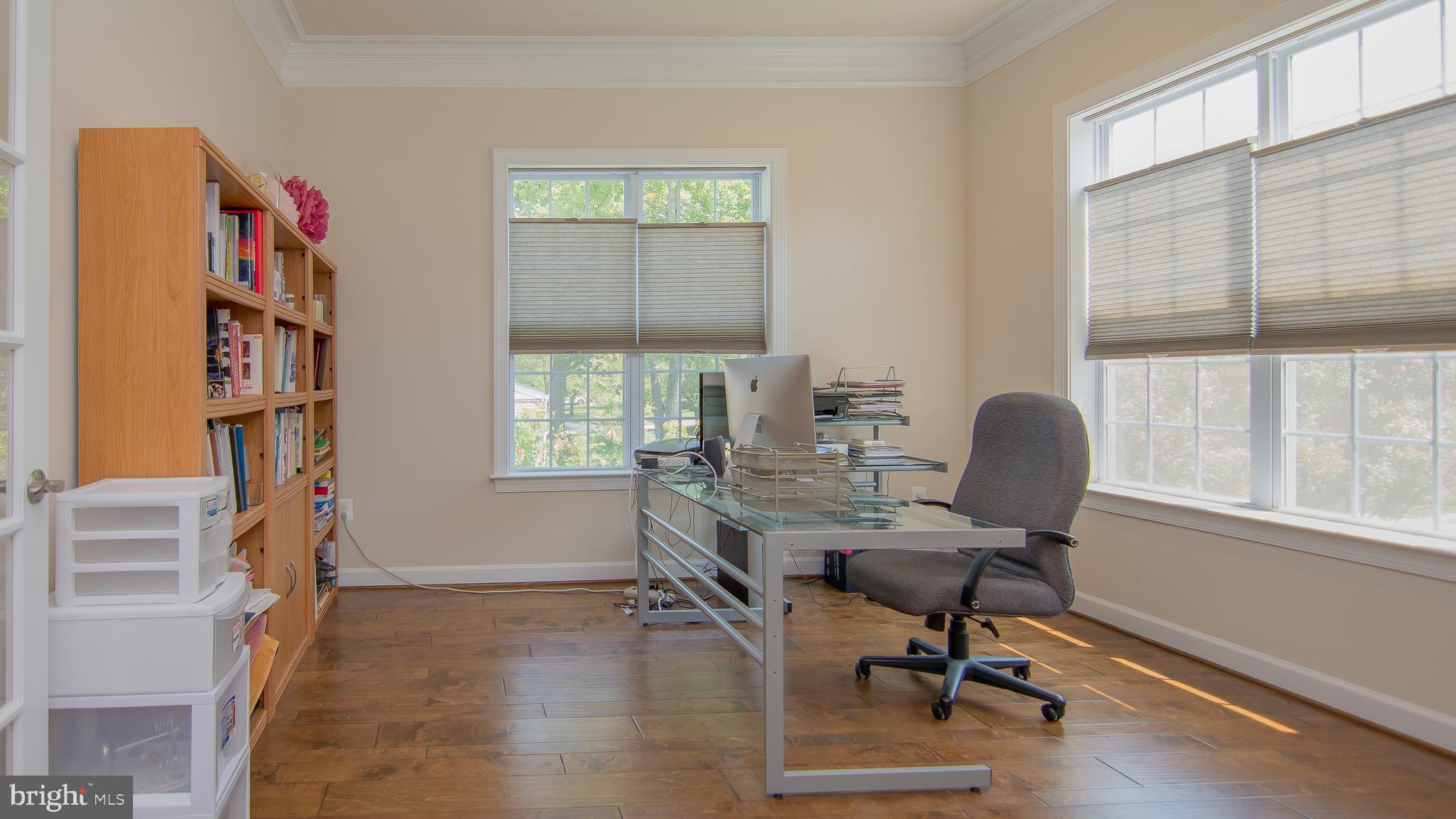 DEVON PARK - Residential