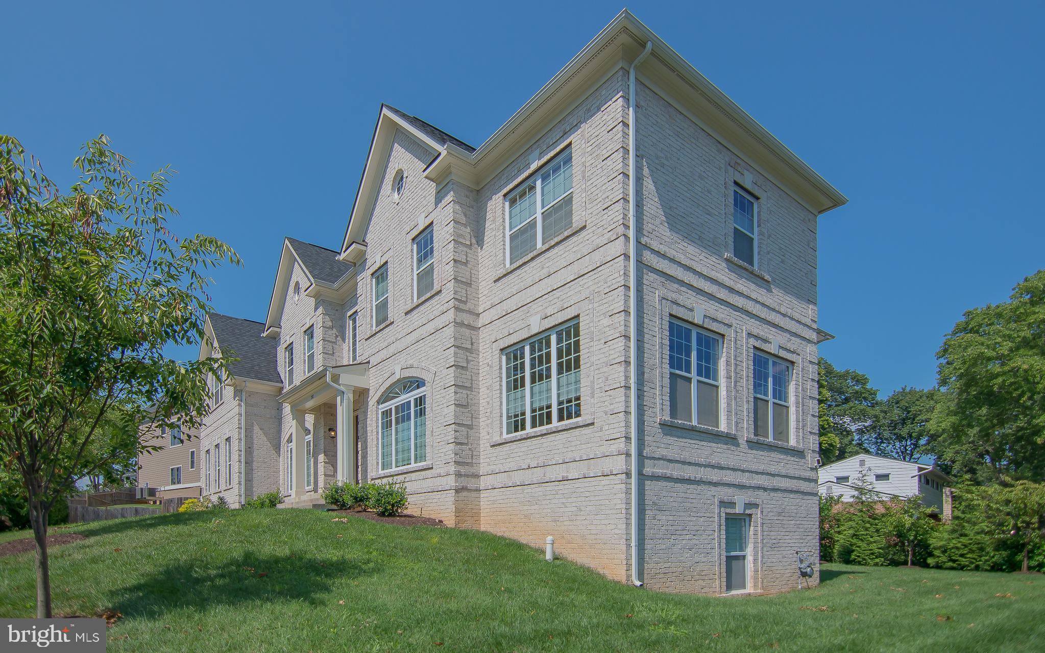 DEVON PARK - Residential