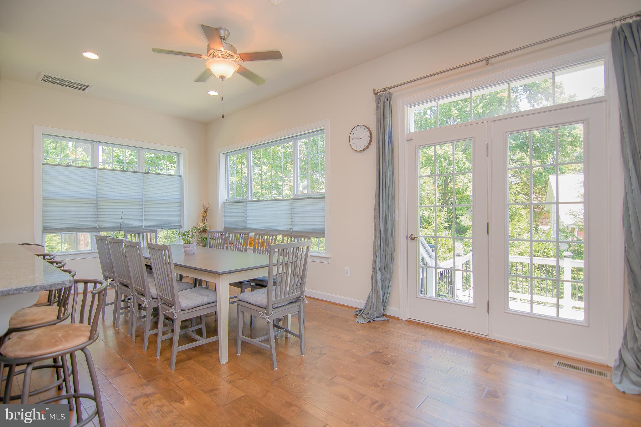 DEVON PARK - Residential