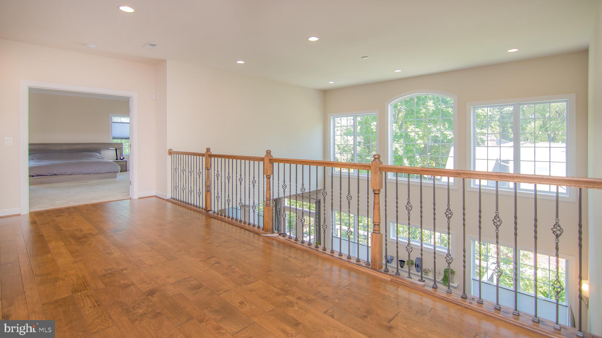 DEVON PARK - Residential