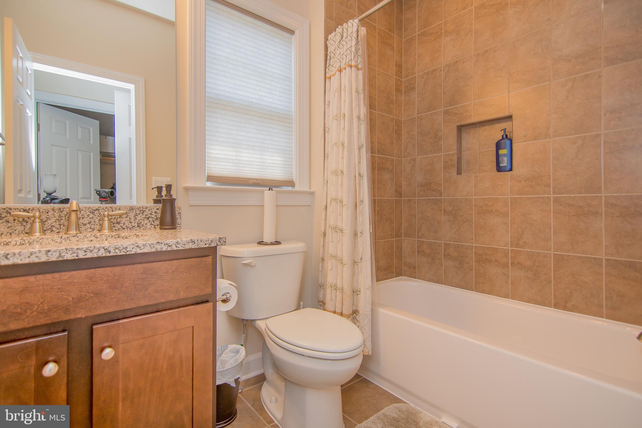 DEVON PARK - Residential