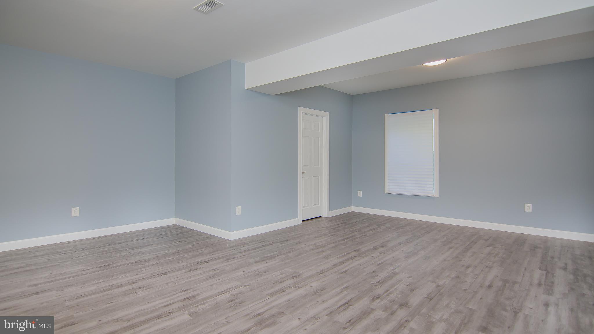 DEVON PARK - Residential