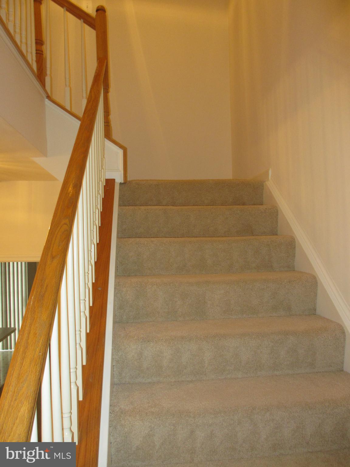 LOUDOUN PARKWAY CENTER - Residential Lease