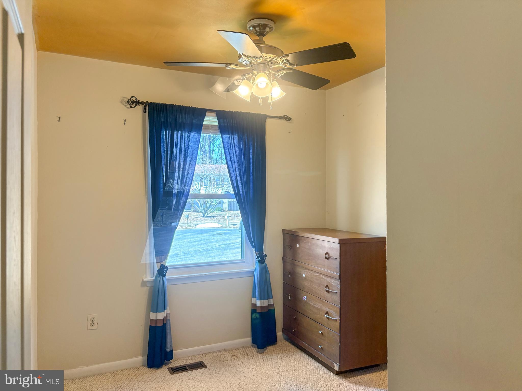 RANDALLSTOWN - Residential