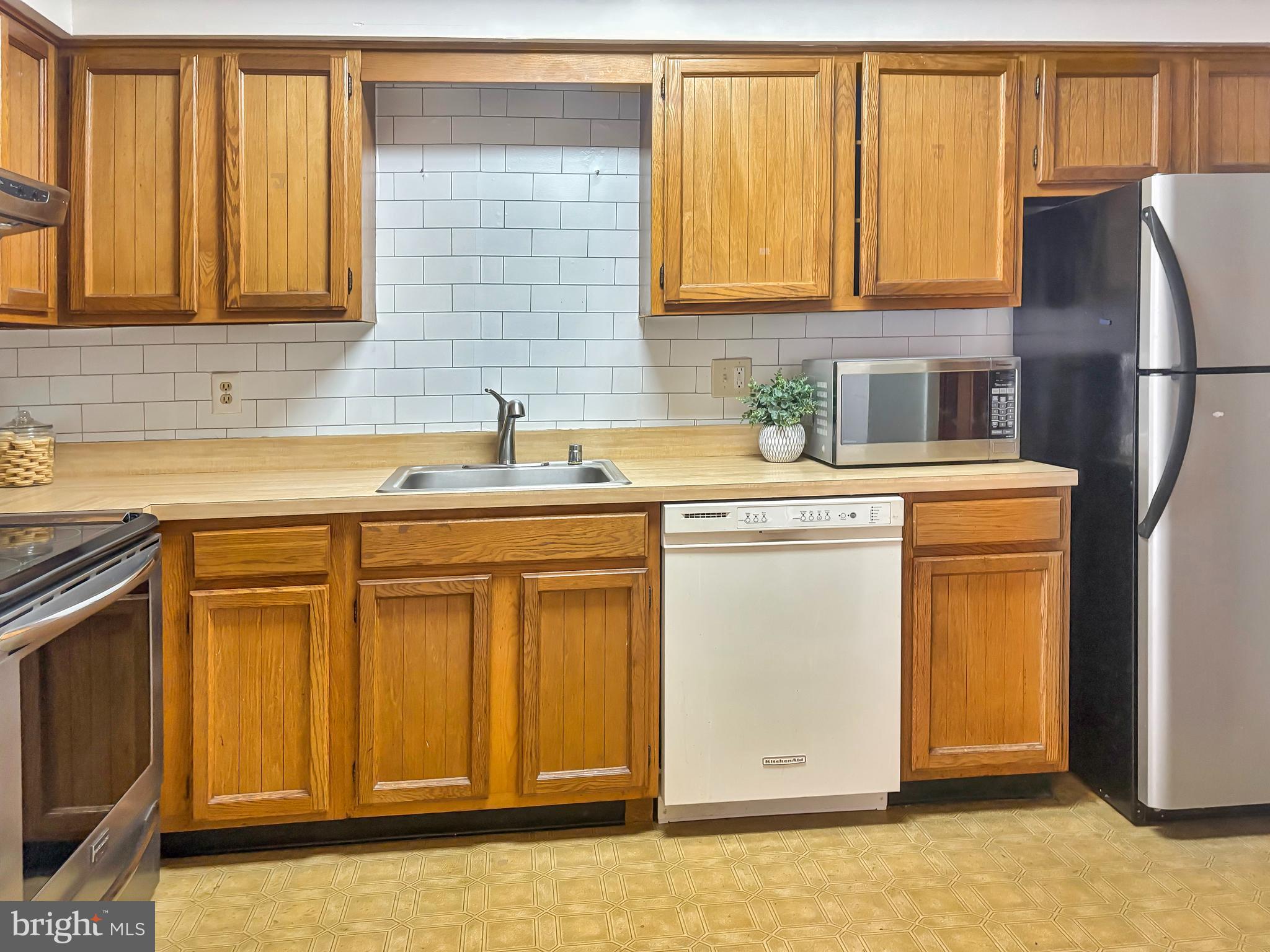 RANDALLSTOWN - Residential