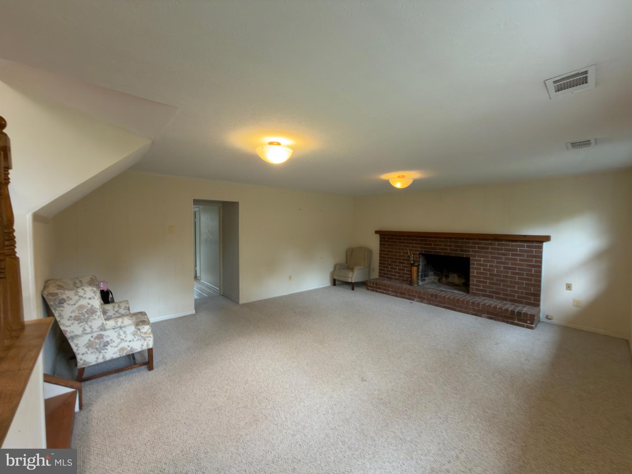 CLARKES LANDING - Residential