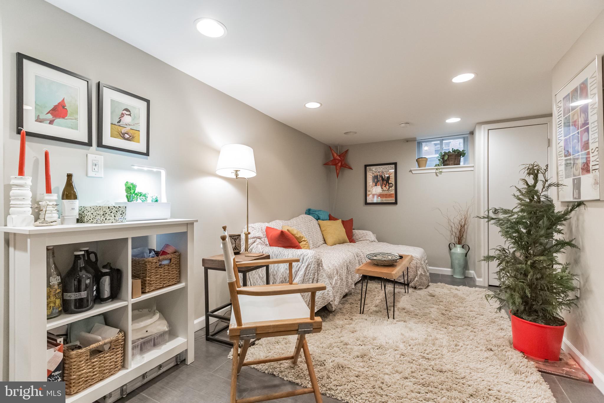 GRADUATE HOSPITAL - Residential Lease