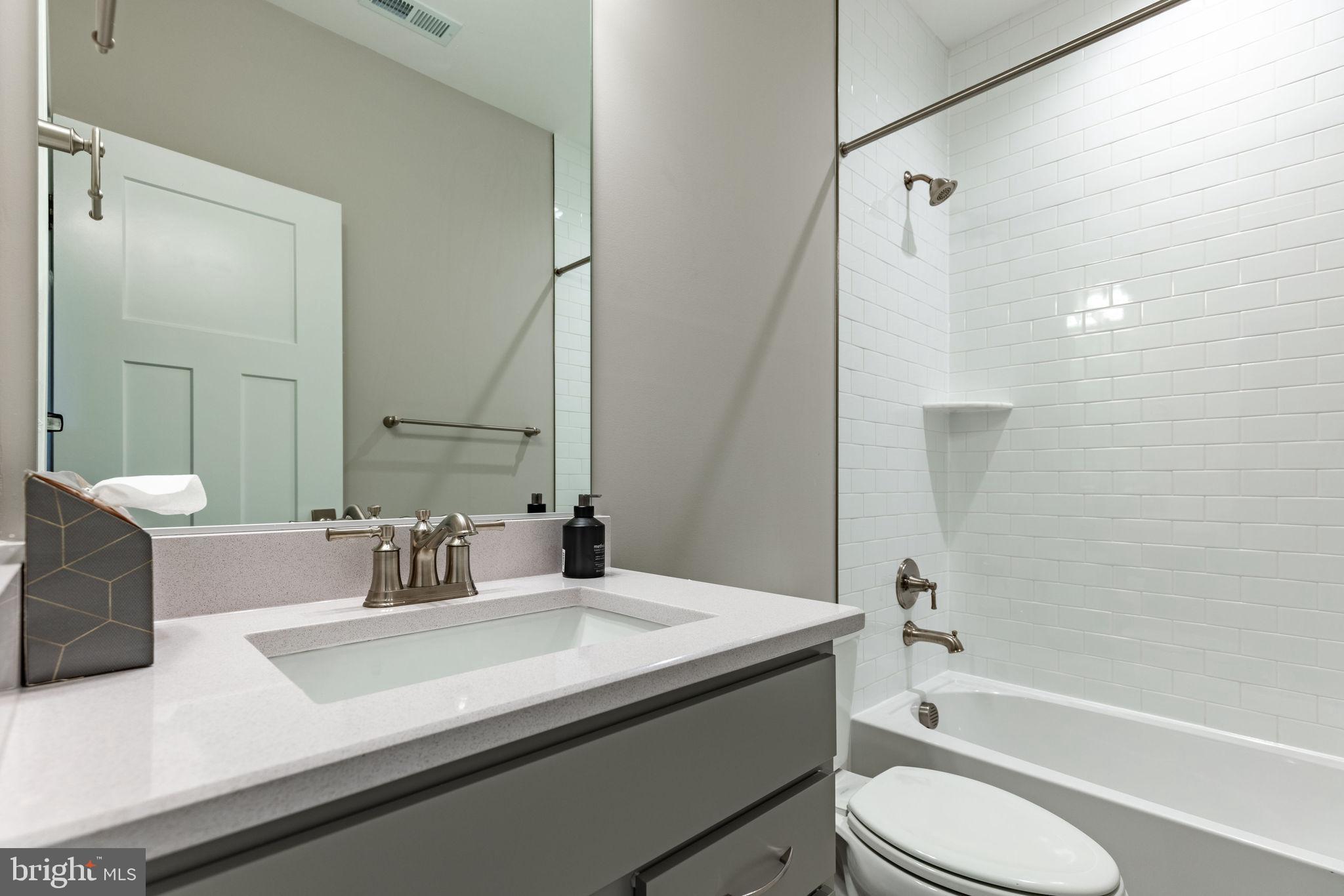 PATENT HOUSE - Residential