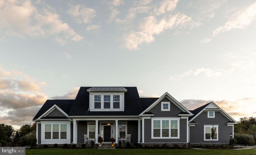 **OPEN  HOUSE  SAT & SUN 12-3PM!! **
MOVE IN READY!!
Make today the day you stop delaying the home you’ve always wanted
Purchase our move-in ready Robey and we will gift you our version of a housewarming gift—this  incentive of a lower level rec room, bedroom and full bath is our special incentive to help make your home purchase more exciting!