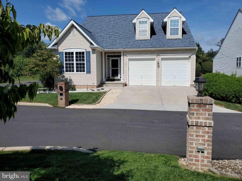 Photo of 10 Kingsgate Court, GETTYSBURG, PA 17325 (MLS # PAAD2025816)