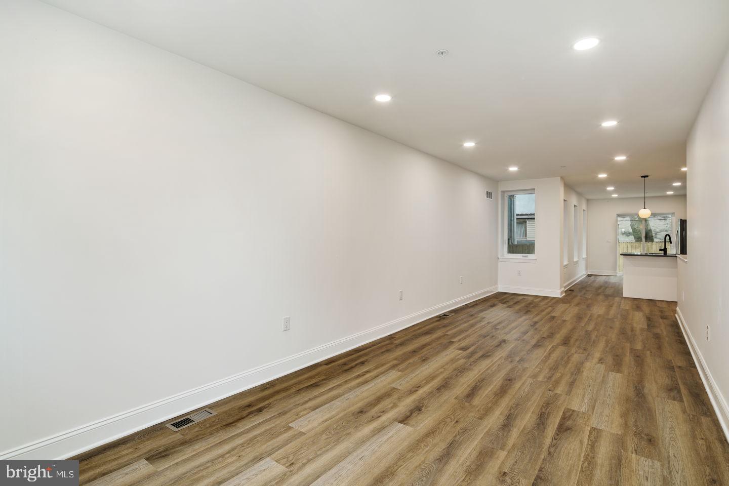 WEST KENSINGTON - Residential Lease