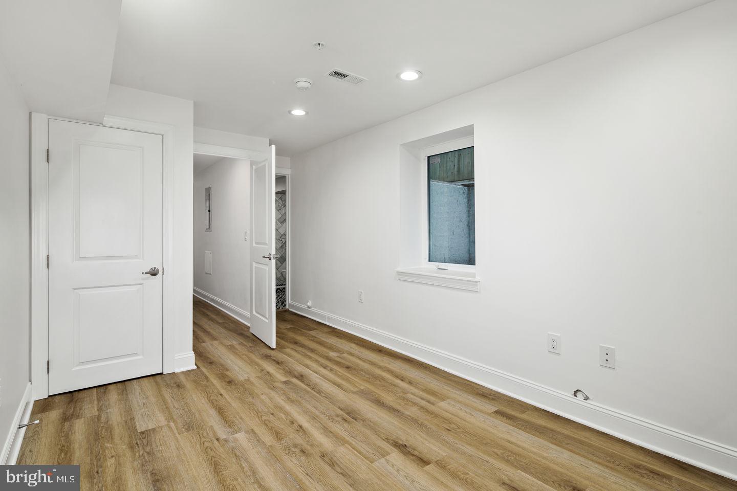 WEST KENSINGTON - Residential Lease