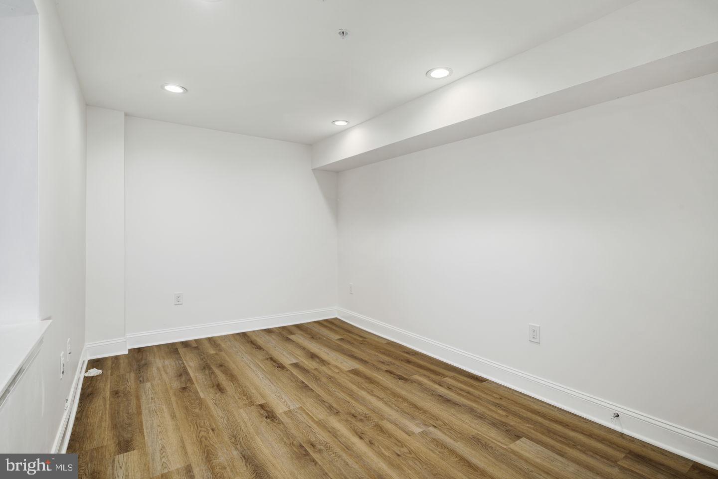 WEST KENSINGTON - Residential Lease