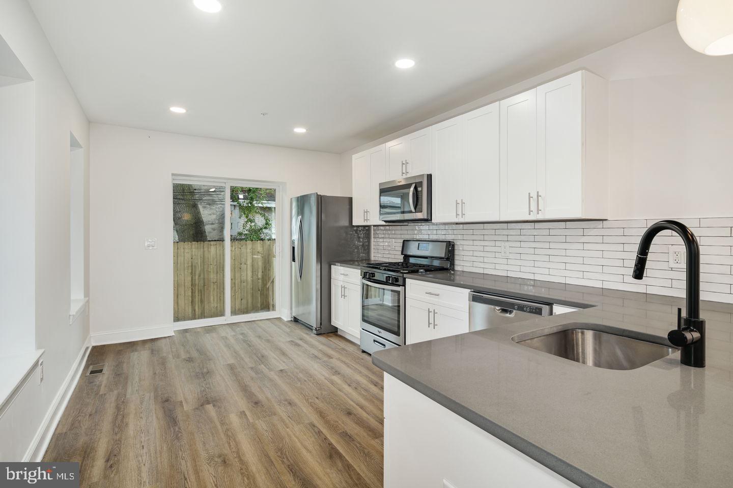 WEST KENSINGTON - Residential Lease