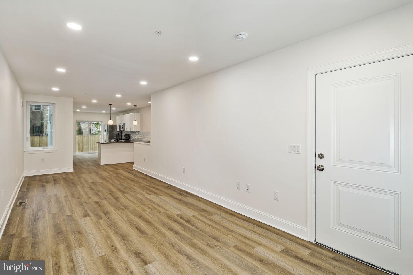 WEST KENSINGTON - Residential Lease