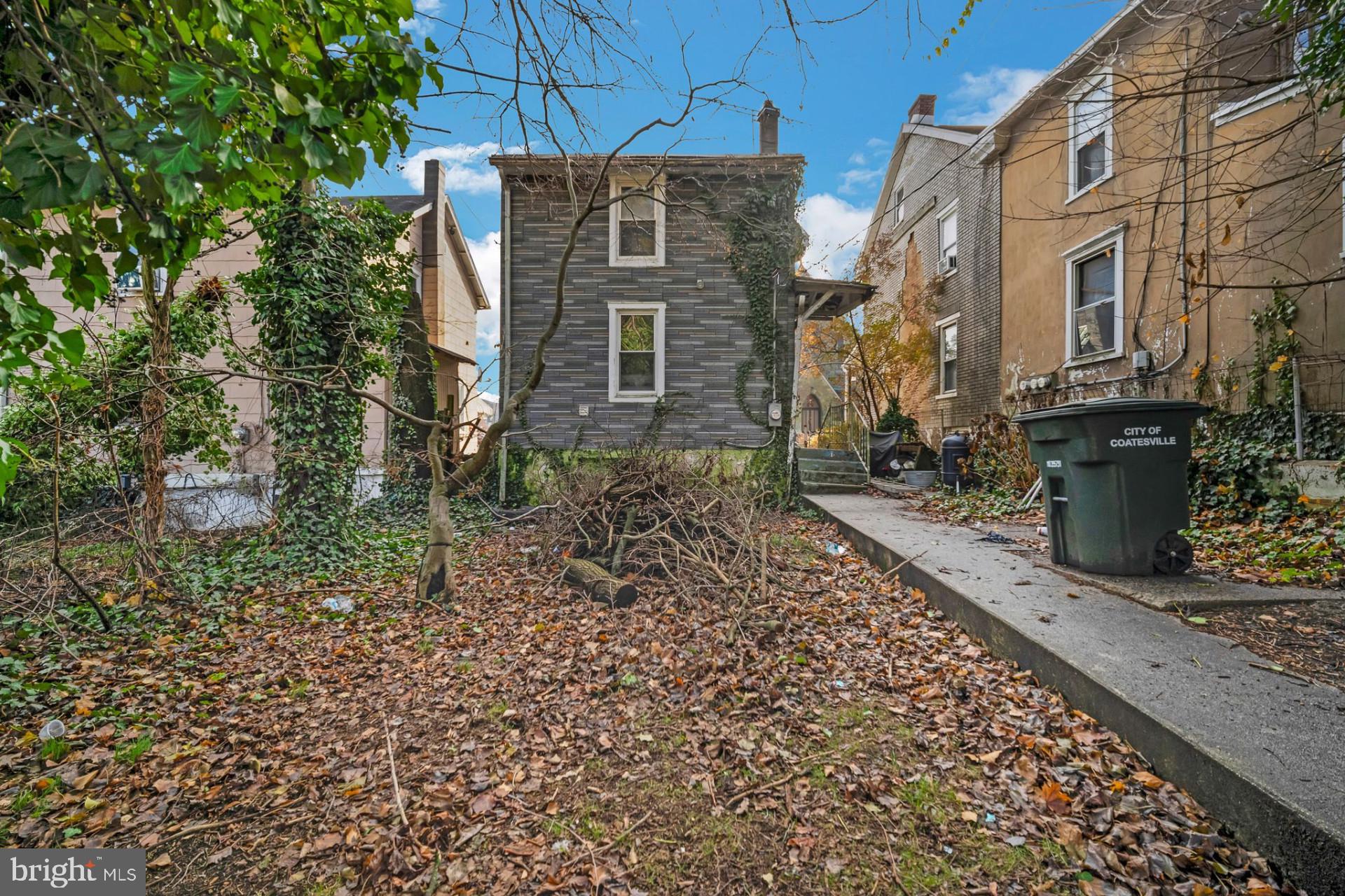 COATESVILLE - Residential