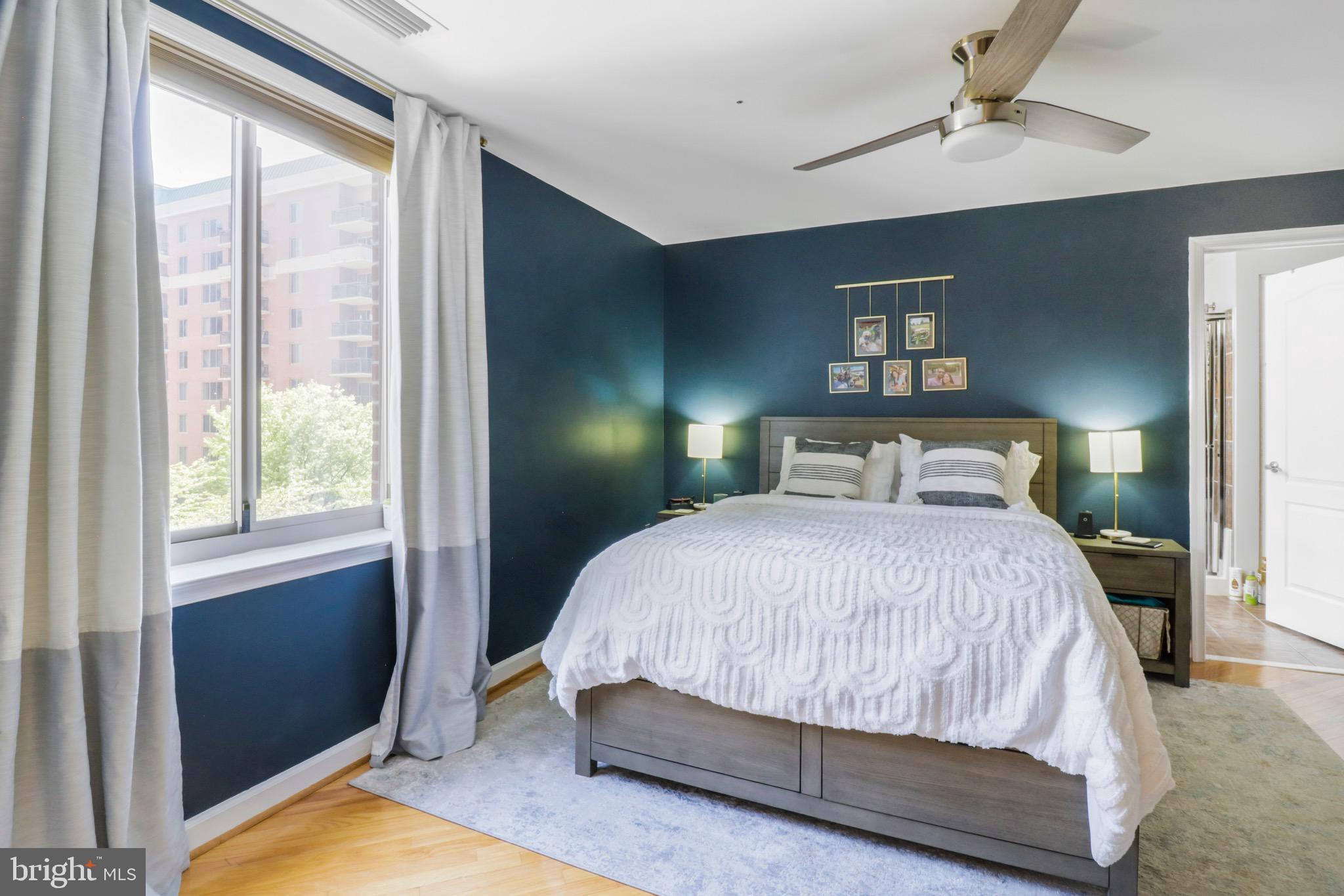 VIRGINIA SQUARE - Residential