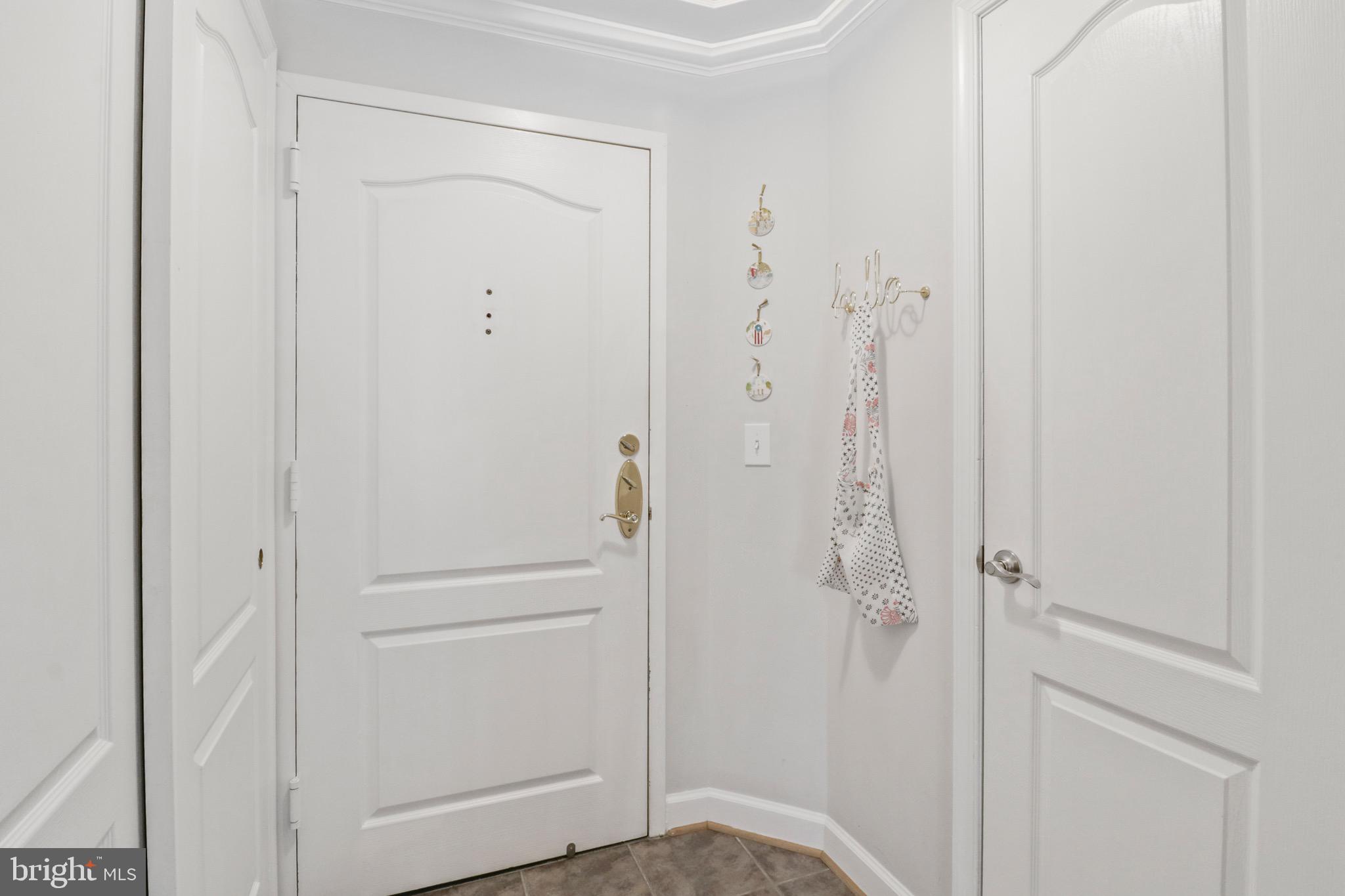 VIRGINIA SQUARE - Residential