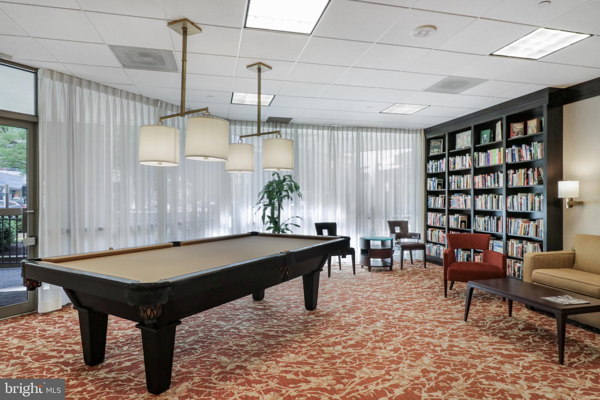 VIRGINIA SQUARE - Residential