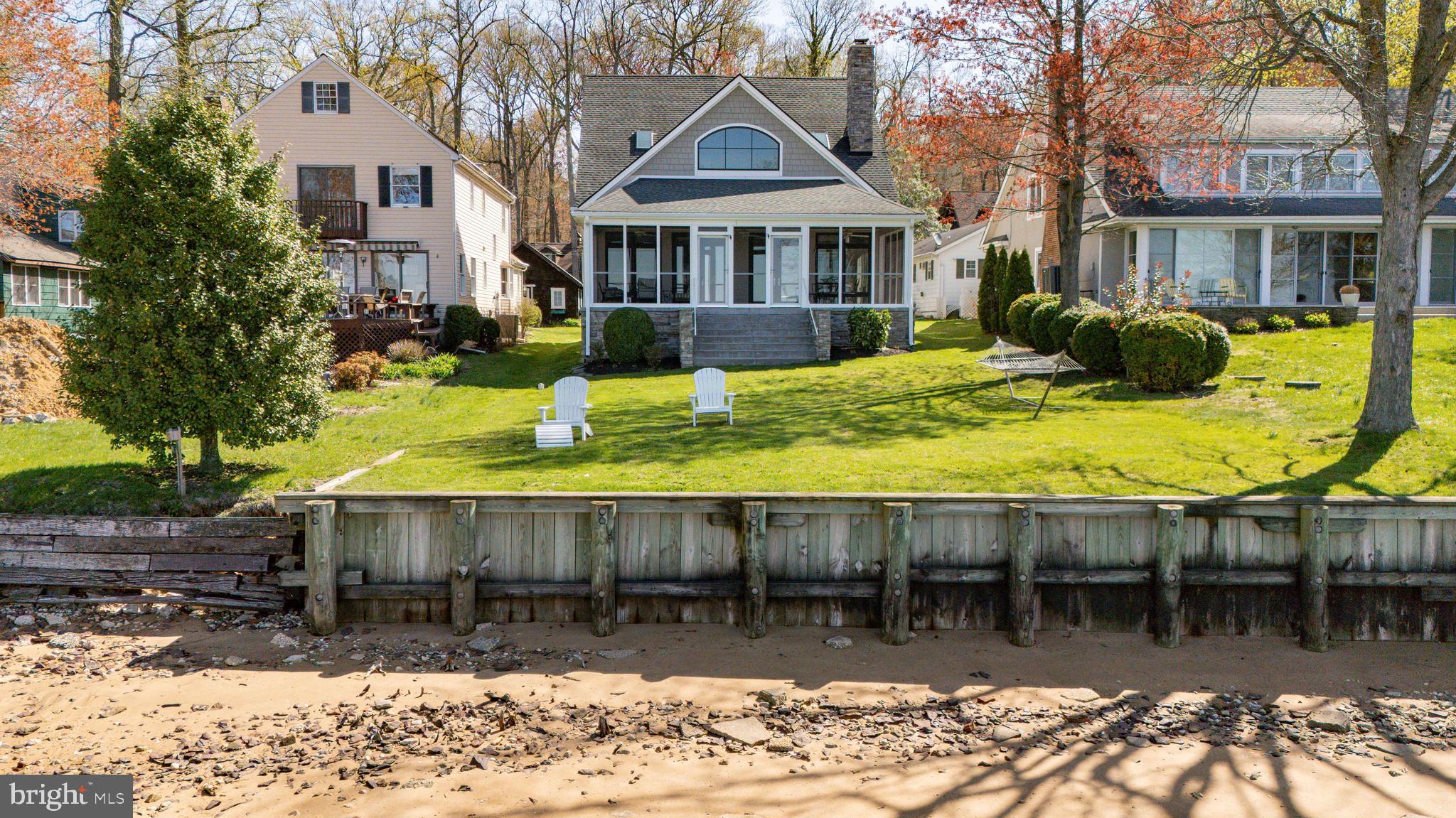 HANCES POINT - Residential