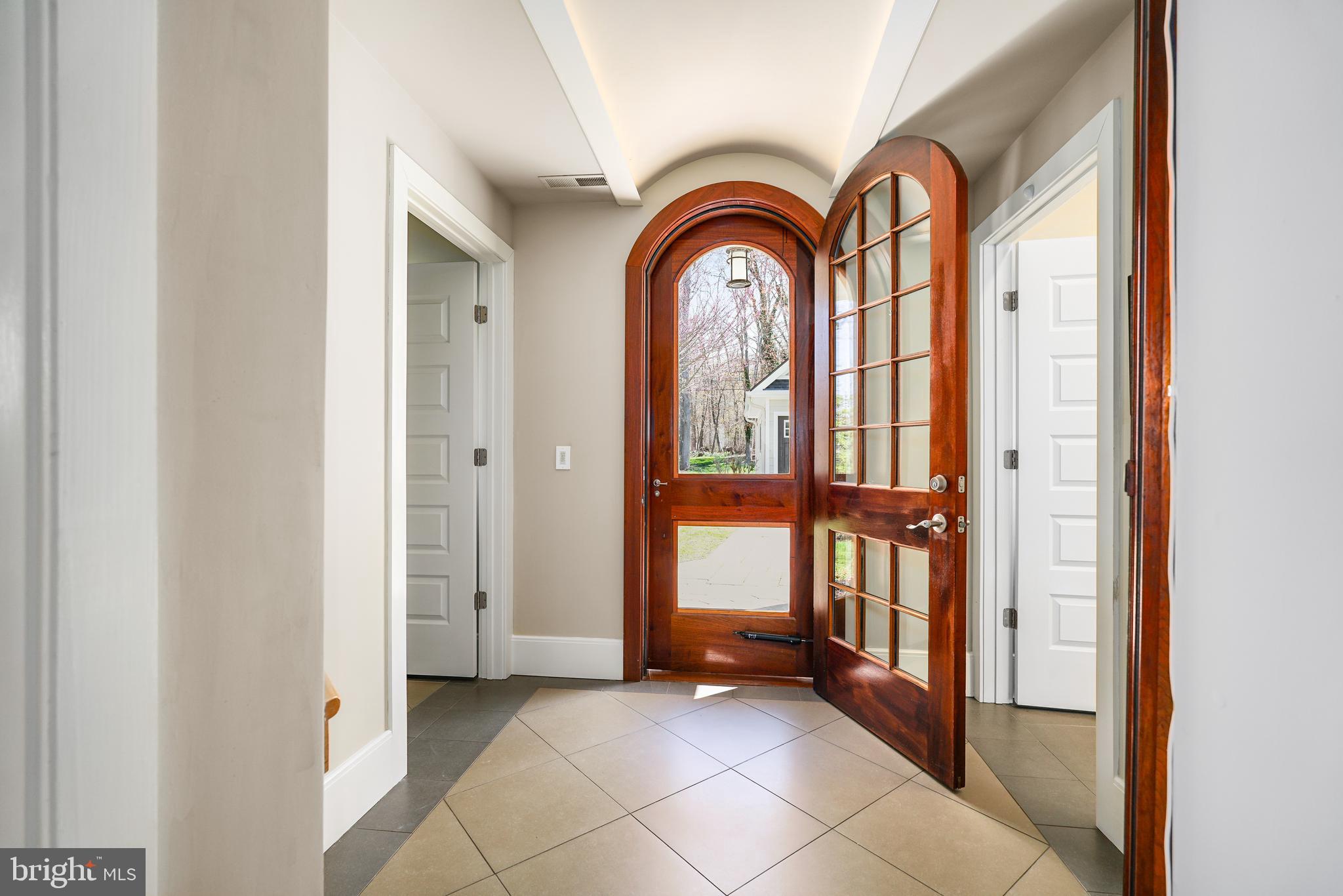 HANCES POINT - Residential