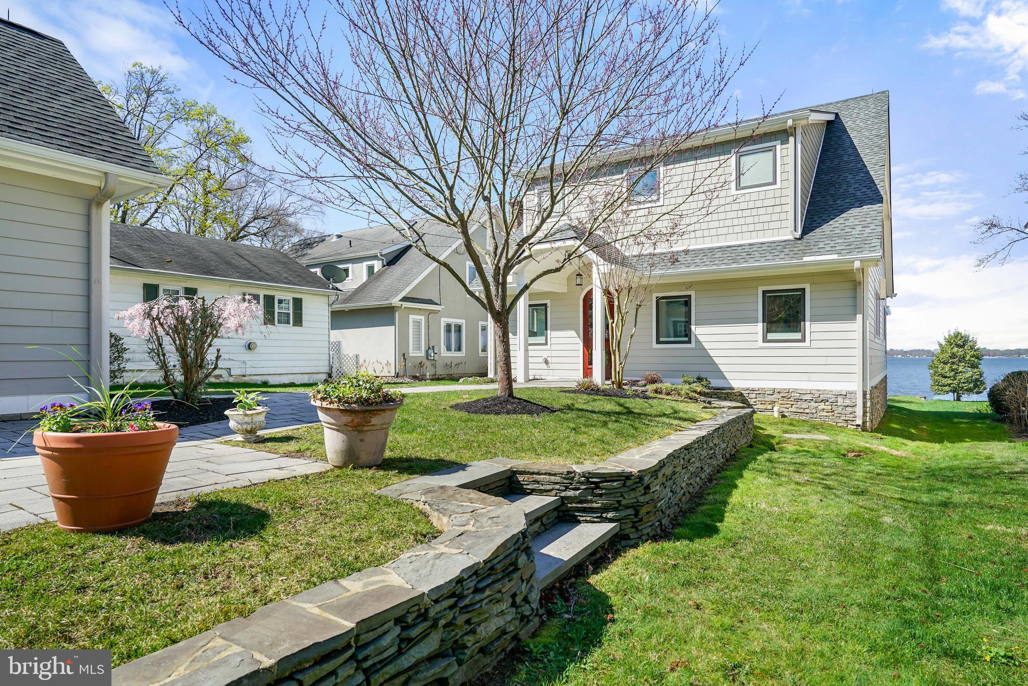 41 RIVERSIDE DRIVE