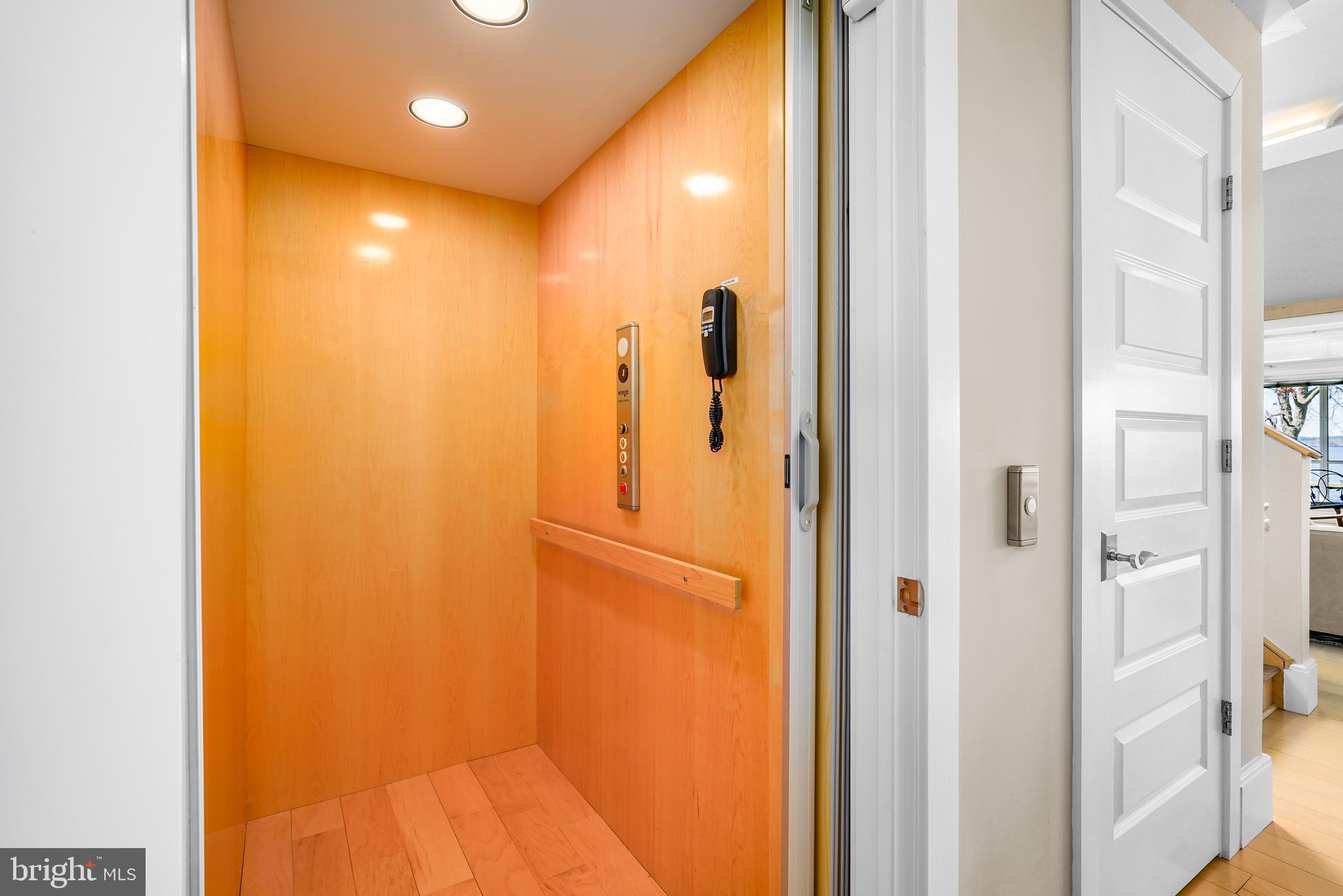 HANCES POINT - Residential