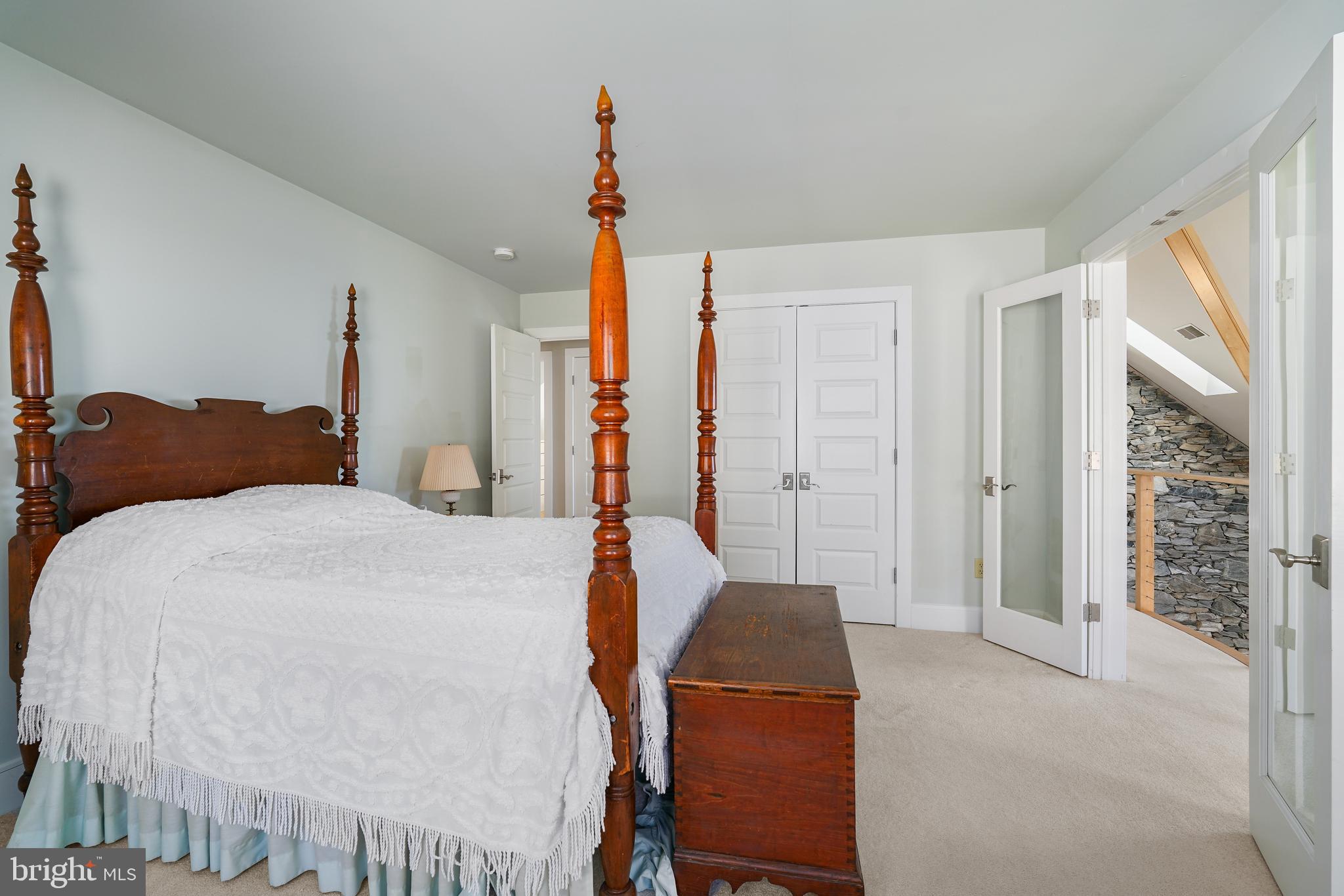 HANCES POINT - Residential