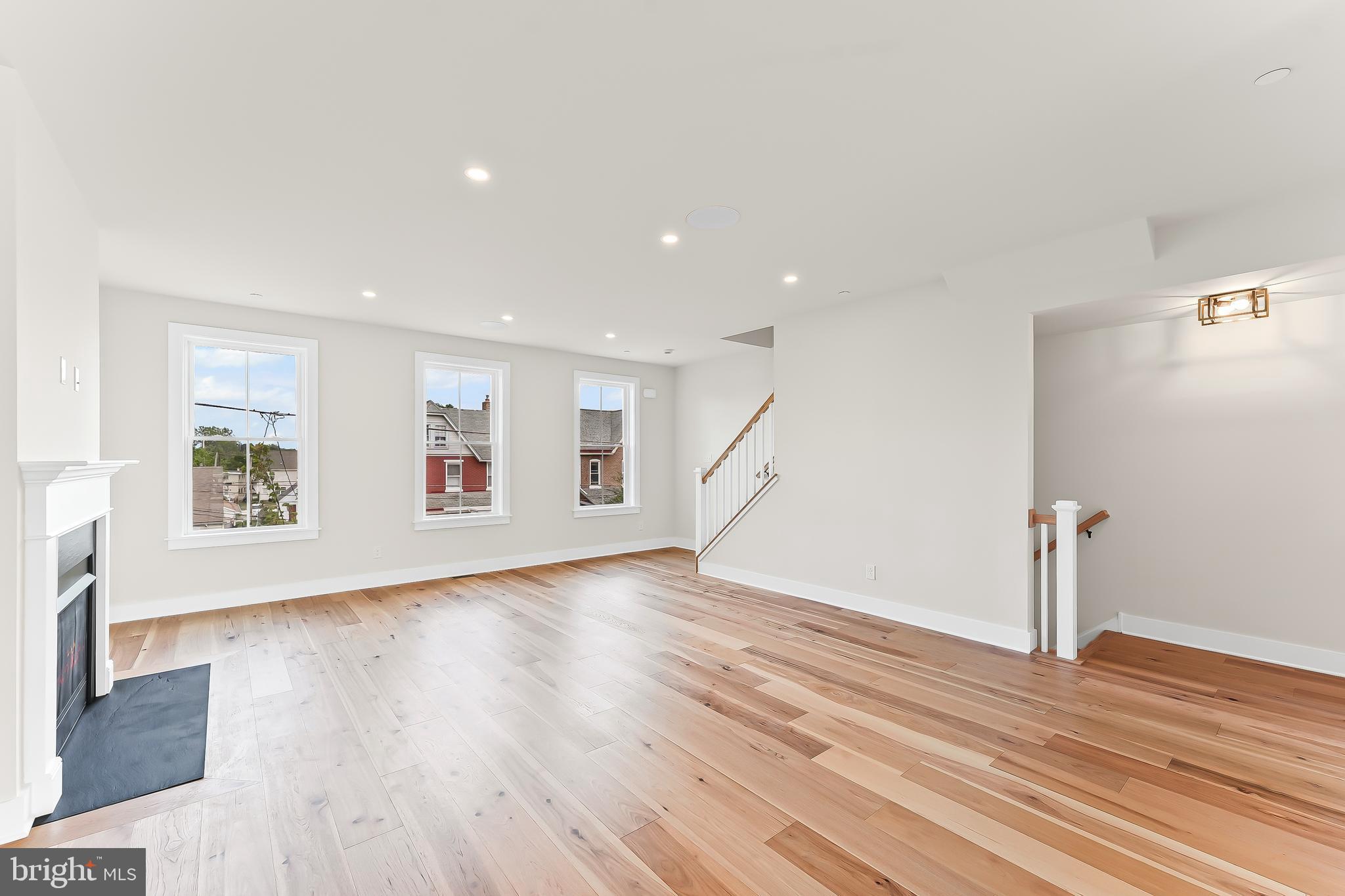 RIGGTOWN COMMONS - Residential